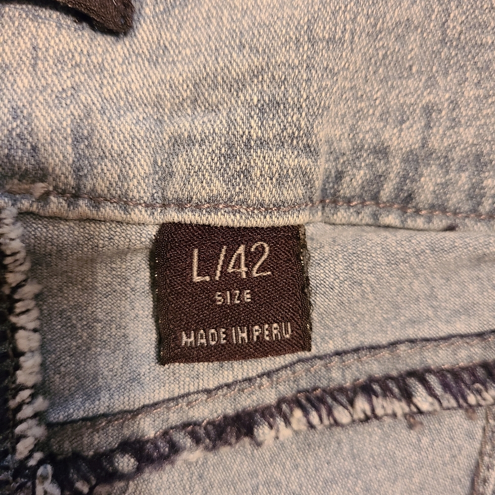 U-Turn Jeans - Picture 7 of 8